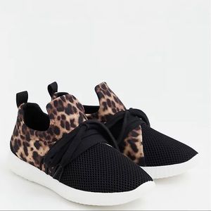 LEOPARD LACE-UP SNEAKER (WW)
